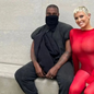 Kanye West e sua esposa são flagrados em ato super íntimo durante passeio na Itália. - Imagem: reprodução I Instagram @kanyethegoatwest