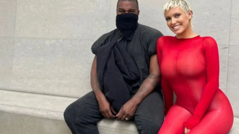 Bianca Censori, casada com Kanye, choca com estilo controverso na Itália - Imagem: reprodução I Instagram @kanyethegoatwest
