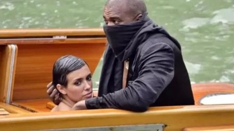 Após sexo em público, Kanye West e esposa sofrem punição gravíssima - Imagem: reprodução Twitter