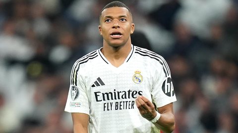 Kylian Mbappé enfrenta desgaste interno no Real Madrid em meio a questionamentos sobre comportamento - Imagem: Angel Martinez / Getty Images