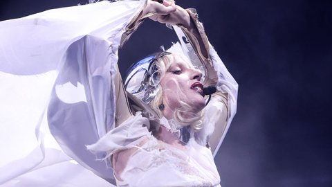 A cantora se apresentara gratuitamente em Copacabana no próximo sábado - Imagem: Reprodução / X / @JumpTrailers