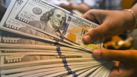 Dólar sobe e chega a bater R$ 4,14, com incertezas com cenário eleitoral
