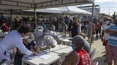 Alta quantidade de Covid em pessoas assintomáticas no país surpreende cientistas