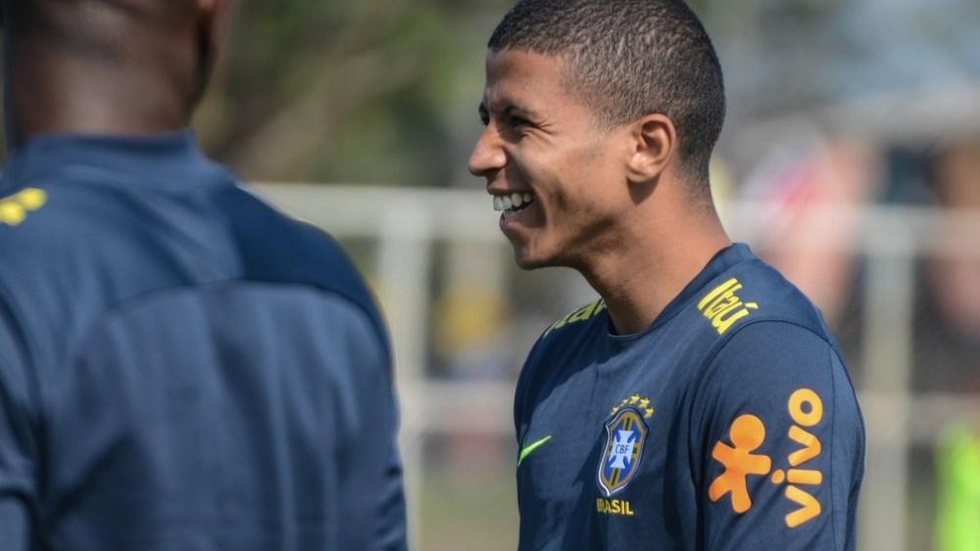 Palmeiras faz proposta por Marquinhos Cipriano e aguarda resposta do Shakhtar
