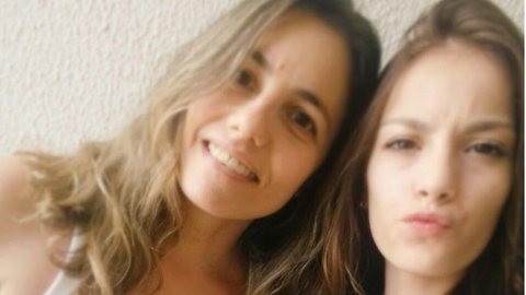 Mãe de adolescente esfaqueada diz que não vai esquecer imagem da filha morta: ‘Não sai da minha cabeça’