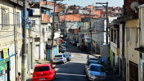 SP inicia projeto para recuperar mil moradias precárias em Heliópolis