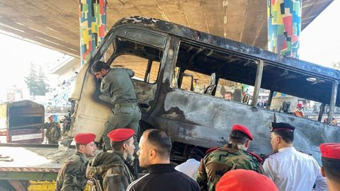 Explosão deixa pelo menos 13 mortos em Damasco