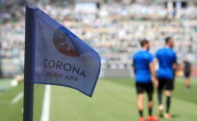 Liga alemã rejeita interromper temporada por disparada de covid-19