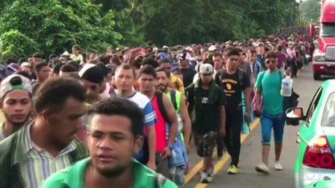 Migrantes continuam viagem pelo México apesar do medo de operações e dos narcotraficantes