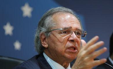 Paulo Guedes afirma que governo “mudou eixo da economia”
