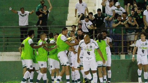 Série B: Goiás vence Guarani e está de volta à primeira divisão