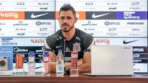 Giuliano critica imediatismo do Brasil, defende Sylvinho e projeta primeiro Dérbi pelo Corinthians