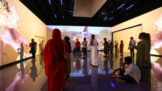 Expo: brasileiros se sentem em casa em pavilhões de língua portuguesa