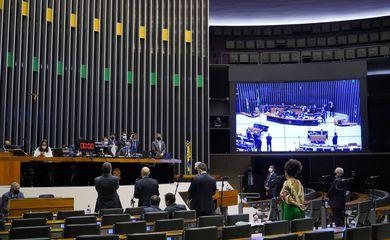 Câmara conclui votação de MP que modifica regras do Prouni