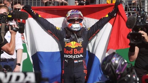 Verstappen elege batida na Inglaterra como ponto baixo em 2021 na F1