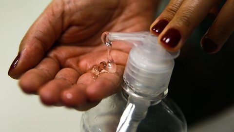 Polícia Civil descobre central de álcool em gel falsificado em SP