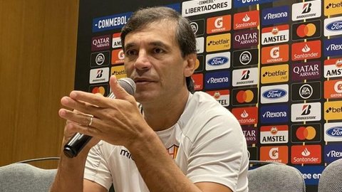 Santos avança em negociações para contratar Fabián Bustos