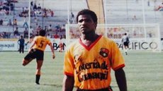 A última dança de Adílio: em 1988, ídolo do Flamengo se despediu da Libertadores pelo Barcelona de Guayaquil
