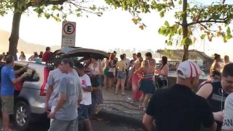 Depois de reabertura, cariocas se aglomeram na Mureta da Urca; Veja vídeo