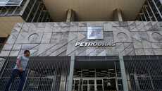 Presidente de conselho de administração da Petrobras renuncia