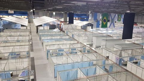 Hospital de campanha da prefeitura do Rio recebe primeiros pacientes