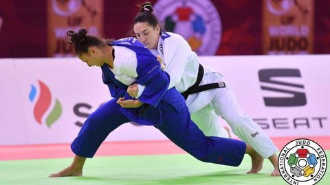 Imagem Ippon relâmpago dá bronze a Mayra Aguiar no Grand Slam de Budapeste