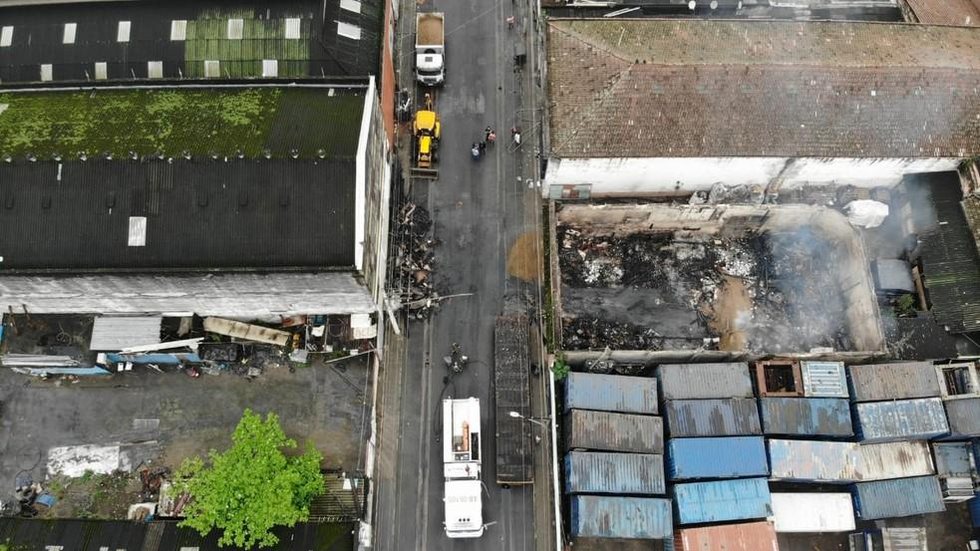 Gás tóxico liberado durante incêndio em SP fez mais de 60 vítimas, afirmam autoridades