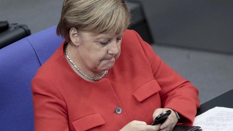 Dados de Merkel e centenas de políticos alemães foram hackeados