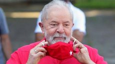 Juiz de Curitiba mantém bloqueio de bens de Lula ao mandar processos da Lava Jato para o DF