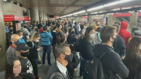 Falha na Linha 3 – Vermelha afeta circulação de trens no Metrô de SP nesta terça-feira