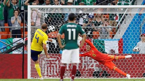Suécia vence o México, e derrota alemã classifica os dois para as oitavas