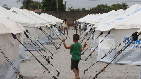 Refugiados no Brasil veem futuro por meio de educação, saúde e esporte