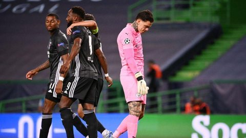 Lyon supera Manchester City e avança às semifinais da Champions League