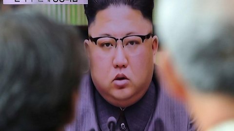 Coreia do Norte diz que pode testar bomba de hidrogênio no Pacífico; Trump chama Kim Jung-un de louco