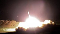 Iraque: mísseis atingem base militar norte-americana