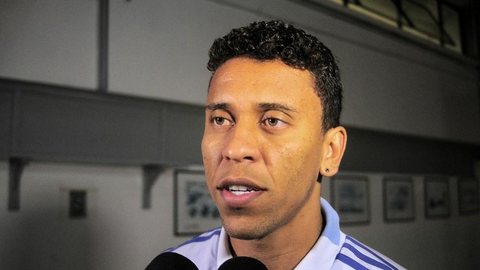 Prestes a assinar em definitivo com o Palmeiras, Marcos Rocha não se apresentará ao Atlético-MG