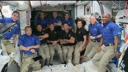 Vazamento de banheiro na SpaceX vai obrigar astronautas a usarem fraldas