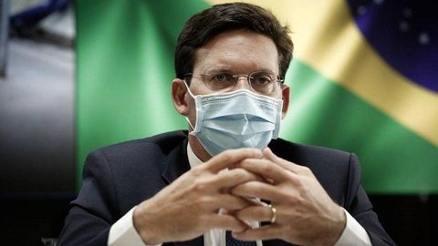 Auxílio Brasil ‘permanente’ terá reajuste de 20% e começa em em novembro, diz ministro