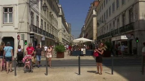Donos de comércio em Lisboa se queixam da volta de restrições