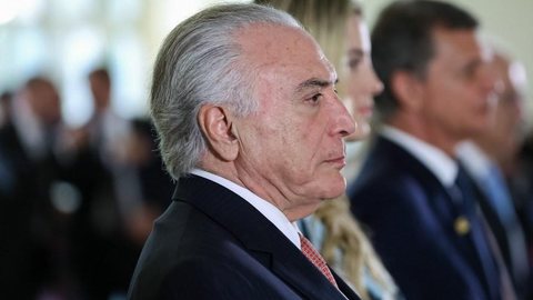 Temer assina MP que libera até 100% de capital estrangeiro em companhias aéreas brasileiras