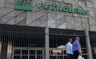 Petrobras diz que não atenderá novamente toda demanda por combustíveis em dezembro