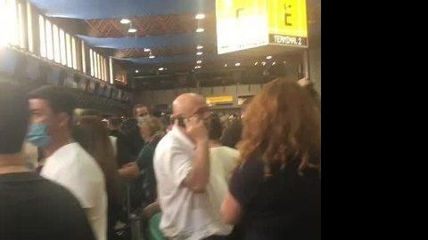 Voos da Latam são cancelados após falha em sistema no aeroporto de Cumbica; problema afeta mais de 2 mil passageiros