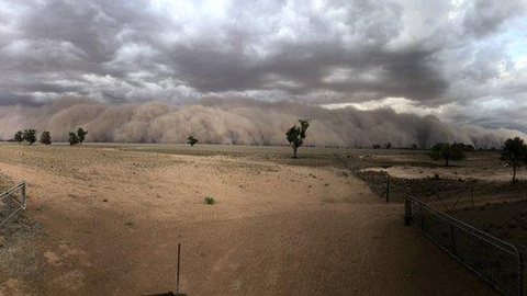 Austrália é atingida por tempestade de areia e chuva de granizo