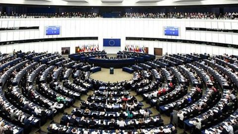 Parlamento Europeu vota Acordo de Saída do Reino Unido