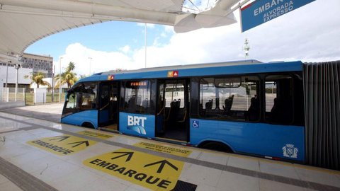 Motoristas de BRT do Rio entram em greve e paralisam sistema