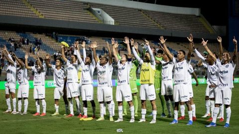 Com golaço de Endrick, Palmeiras avança à semifinal da Copa São Paulo