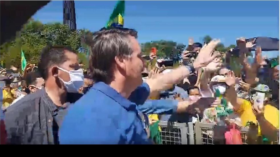 Atitude pró-Bolsonaro em Brasília é, realizado manifestações em defesa de medidas inconstitucionais