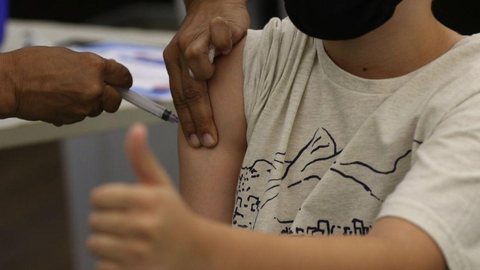 Acelerar ritmo de vacinação infantil pode salvar vidas, mostra estudo