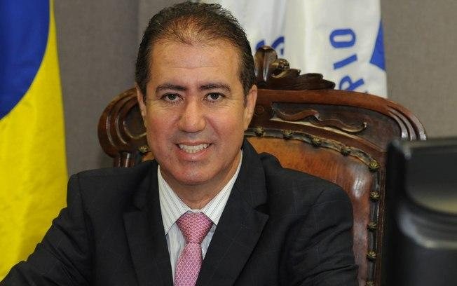 Prefeitos criticam proposta de socorro a estados e municípios do governo