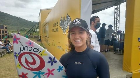 Confira os resultados das baterias femininas no segundo dia do QS da Praia Mole, em Florianópolis